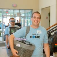 moving in lakers at the honors college